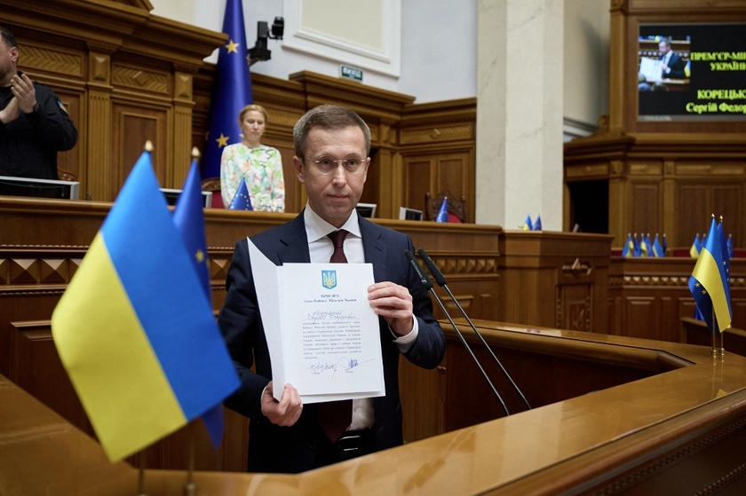 Zelensky Says New PM's Energy Expertise Vital for Ukraine's Winter Survival