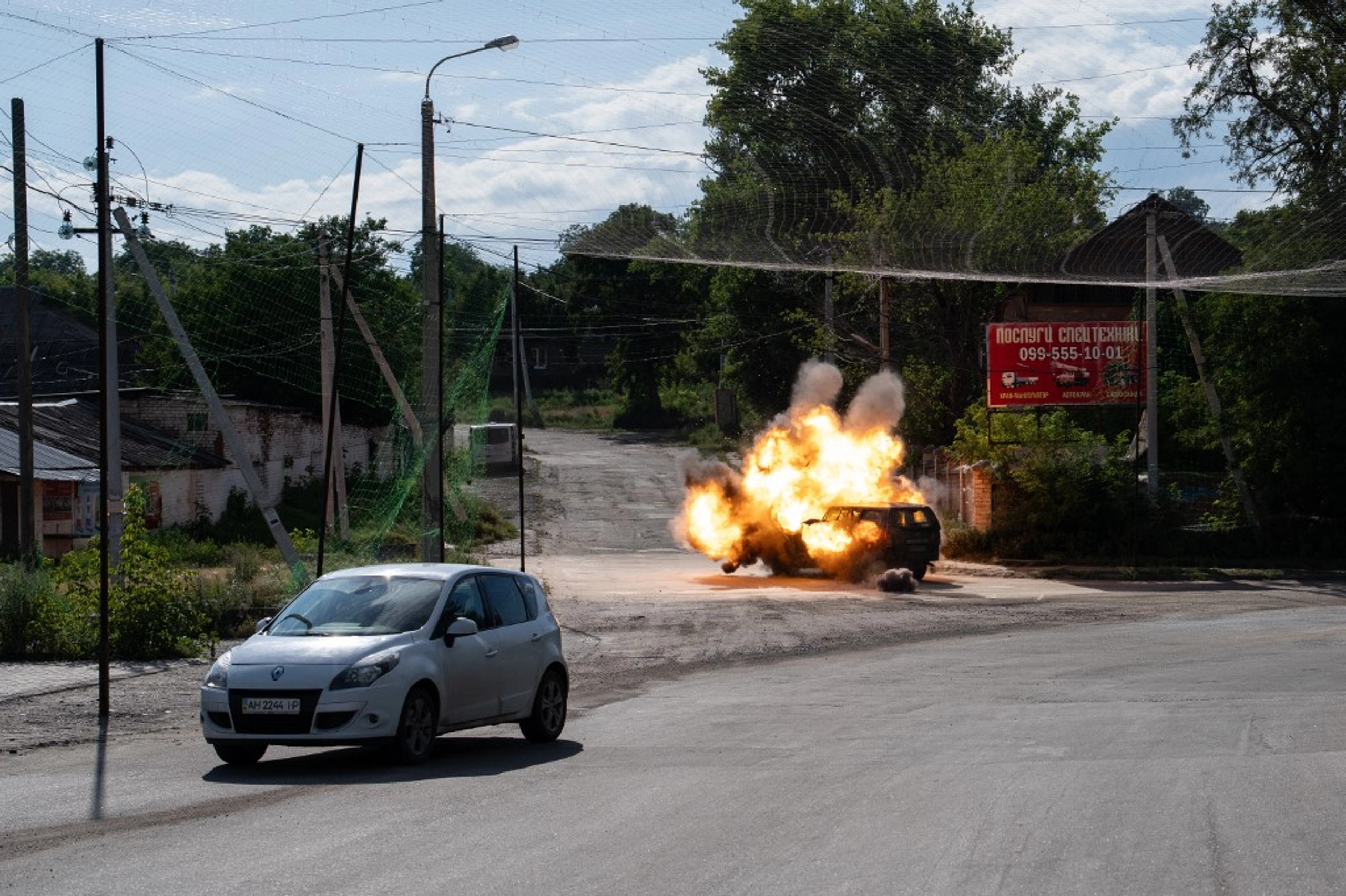 Ukrainian Intel Warns of Russian Campaign to Target Frontline Civilian Logistics