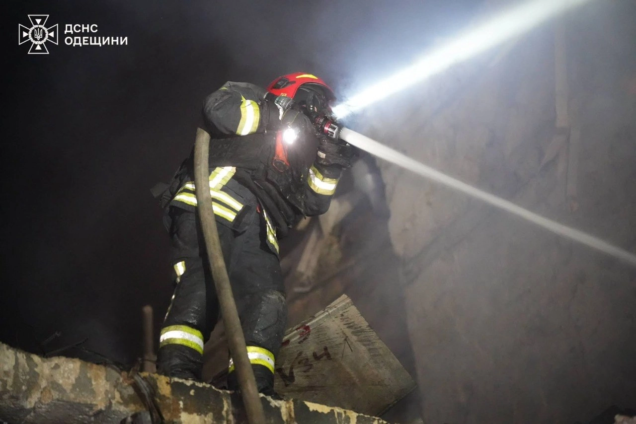 Russian Strikes Target Odesa Port, UN Warehouse in Dnipro, Bus in Marhanets