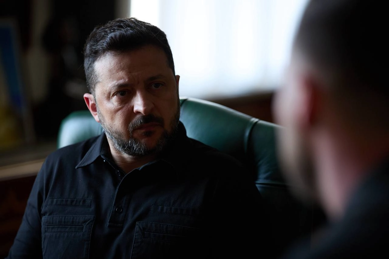 Zelensky Considers Replacing Commander-in-Chief Syrsky – FT