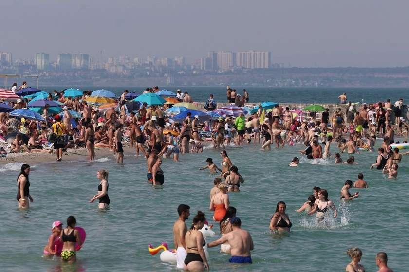 Куди їдуть українці влітку 2026 року: Одеса й узбережжя Чорного моря залишаються лідерами