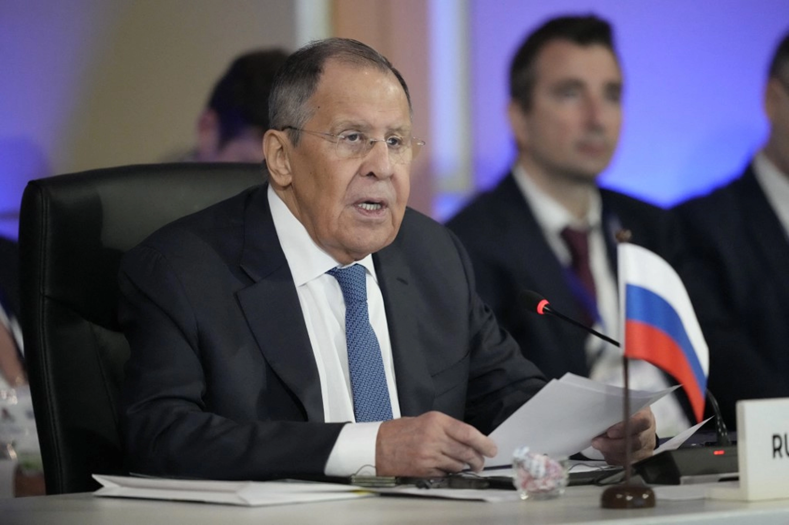 Russia Warns US Against Ukraine Arms Sales as Top Diplomats Meet in Manila