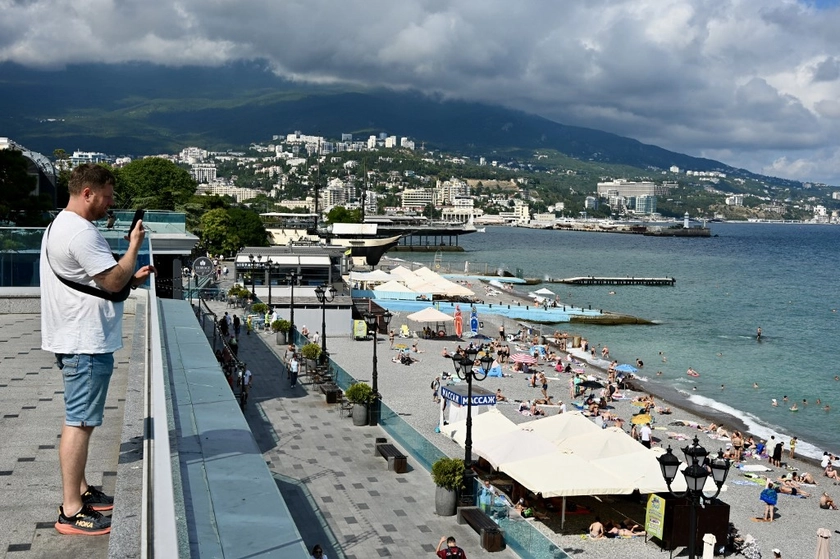 Explosions Rock Occupied Crimea as Drones Reportedly Target Sevastopol and Yalta