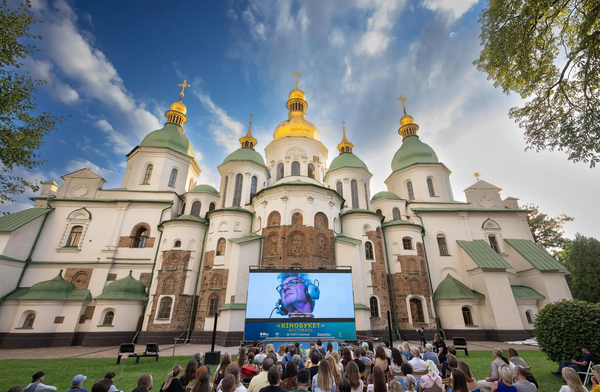 Kyiv’s Bouquet Festival Returns Amid Russia’s War With More Than 50 Cultural Events