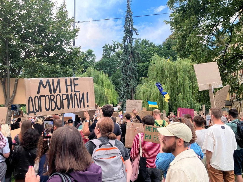 Genie Out of the Lamp: Fedorov Isn’t Budging, Protesters Holding Their Ground