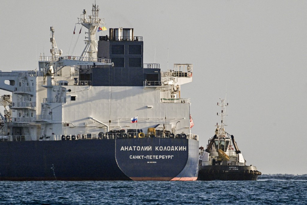 EU agrees 21st sanctions package against Russia, including $44 oil price cap