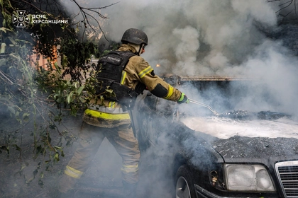 Man Killed, 2 Injured in Artillery Strike on Kherson