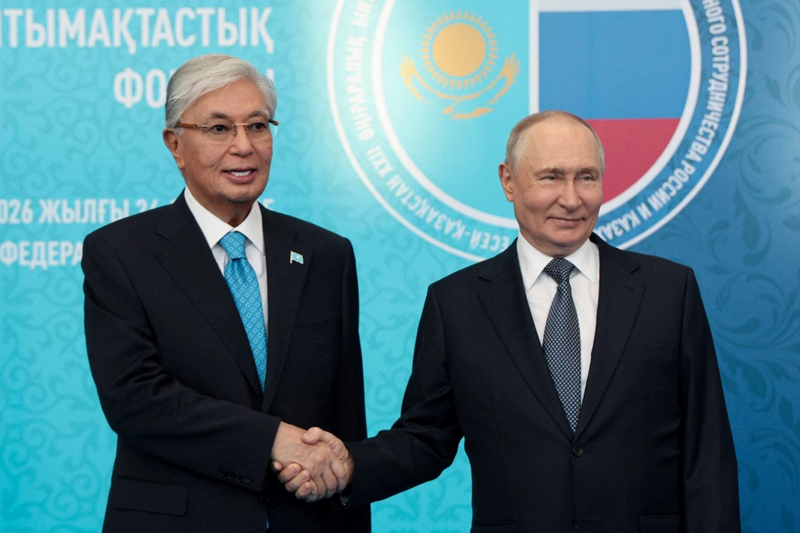 Kazakhstan’s Tokayev Urges Putin to Freeze Ukraine War