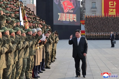 Russia Preparing to Receive 30,000 Additional North Korean Troops, Zelensky Warns
