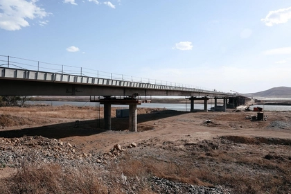 Russia, North Korea Near Completion of First Road Bridge Amid War Supply Concerns
