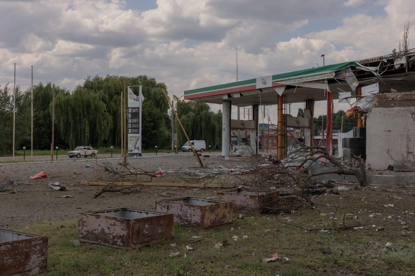 Russian Strikes Leave Kharkiv-Poltava Route Without Fuel Stations