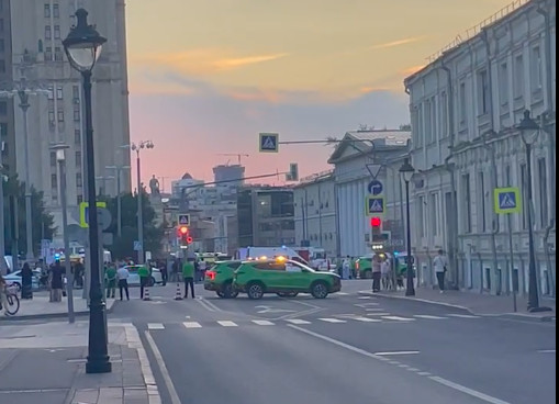 Blast at Moscow Restaurant Kills 3 Amid Generalâ s Party