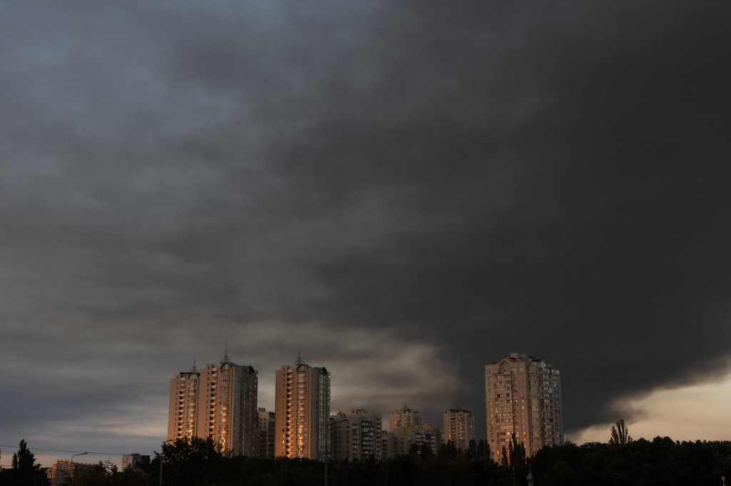Kyiv Under Air Raid Alert as Russian Drones Threaten Capital, Regions