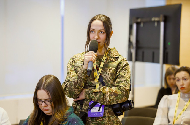 Duty and a Creative Bartender: How a Civilian Woman Joined Azov