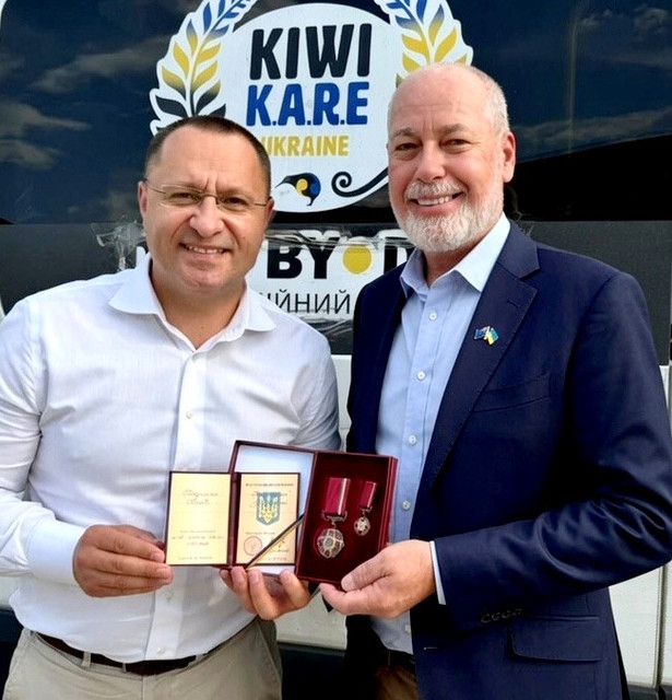 Kiwi K.A.R.E Founder Awarded Ukraine’s Order of Merit for Humanitarian Leadership