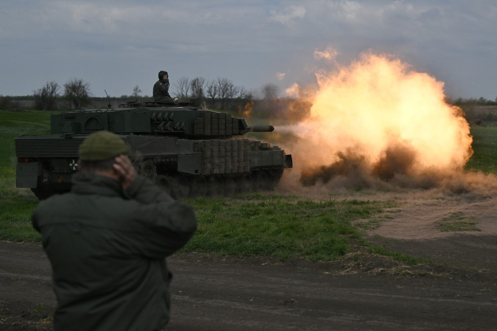 OPINION:
                     Zaluzhny Is Right About Western Weapons but Wrong About NATO