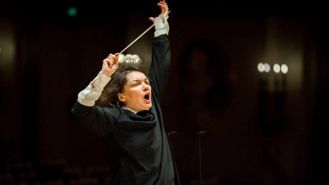 â Music Keeps Me Goingâ : Conductor Natalia Ponomarchuk on War, Purpose and Ukraineâ s Future