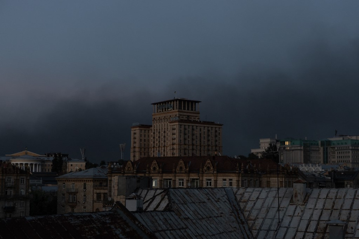 Russia Targets Kyiv With Ballistic Missiles, Drones in Massive Overnight Strike