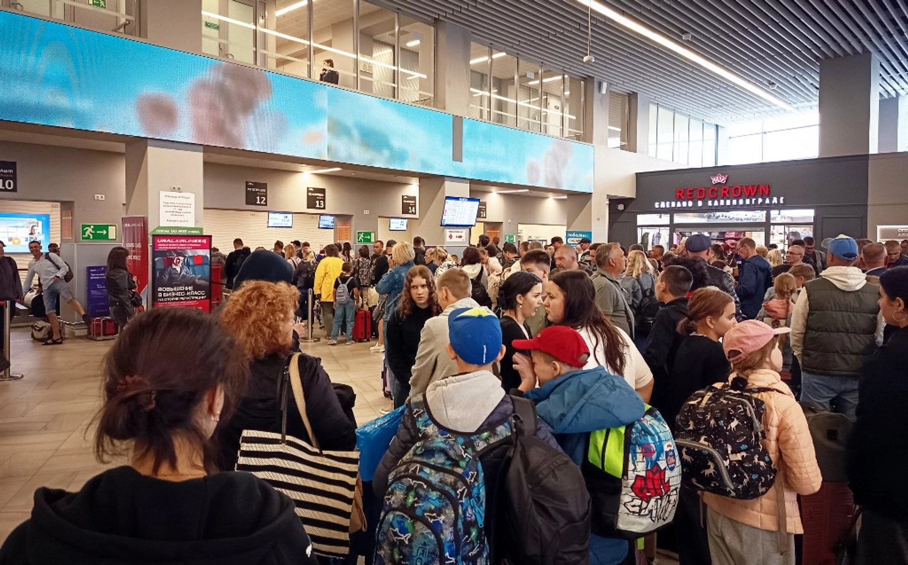Russians flee draft