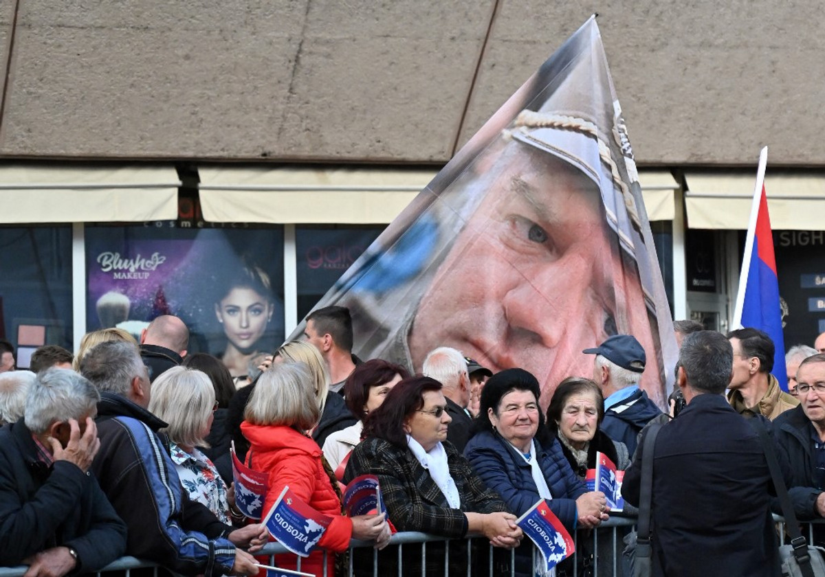 Serbia: State Funeral For War Criminal