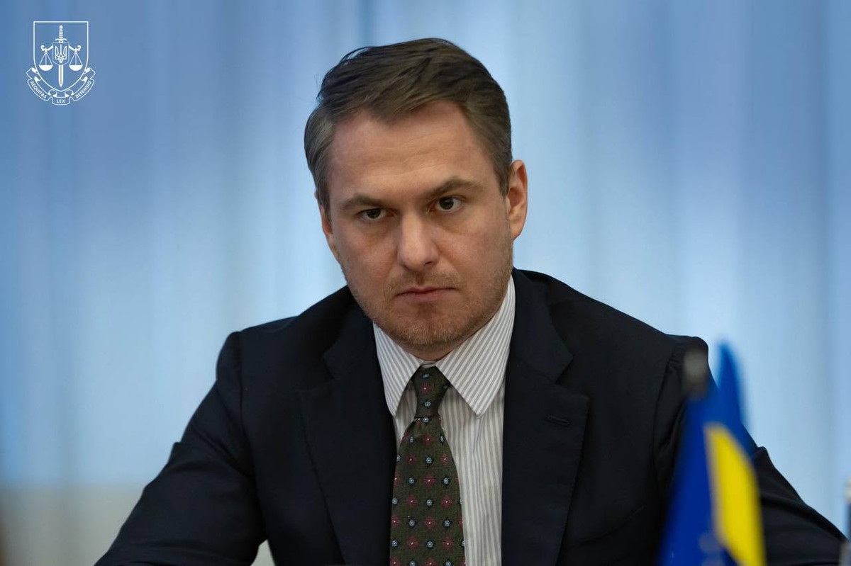 Ukraine's Parliament Dismisses Prosecutor General